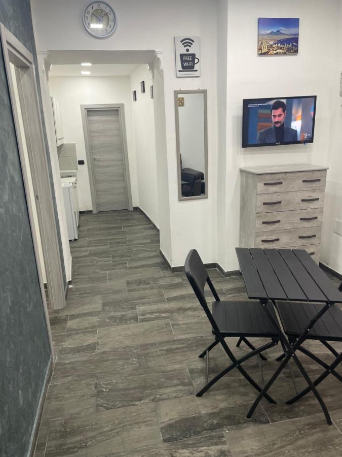 Regina Bnb Appartement Napels