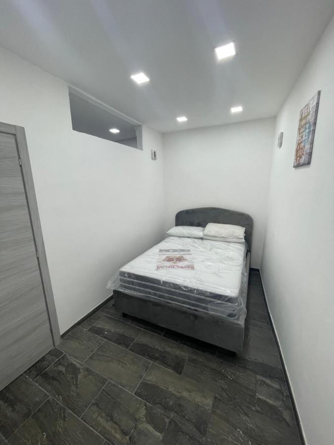 Regina Bnb * Napoli